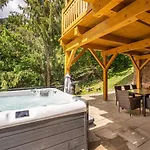 Wellness Drevenica Tale S Biliardom