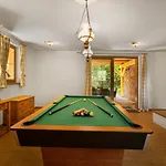 Wellness Drevenica Tale S Biliardom *
