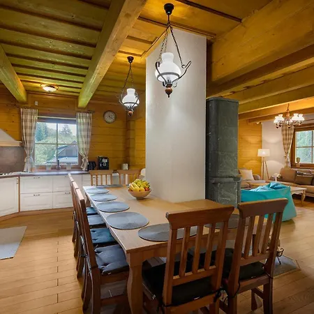 Wellness Drevenica Tále S Biliardom Chalet